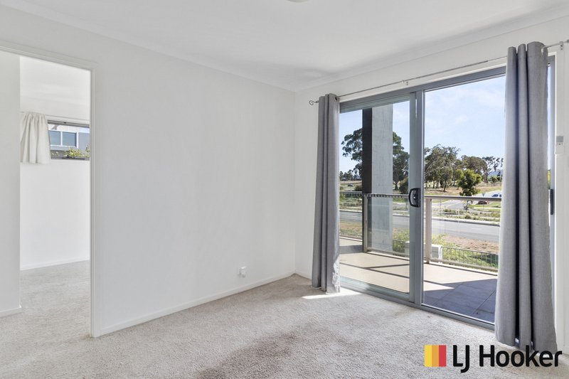 Photo - 57/75 Elizabeth Jolley Crescent, Franklin ACT 2913 - Image 5