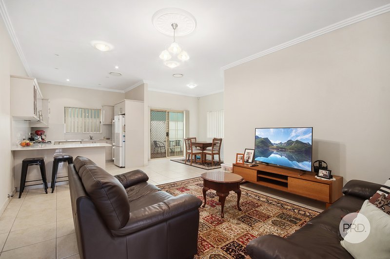 Photo - 5/78 Oatley Avenue, Oatley NSW 2223 - Image 2