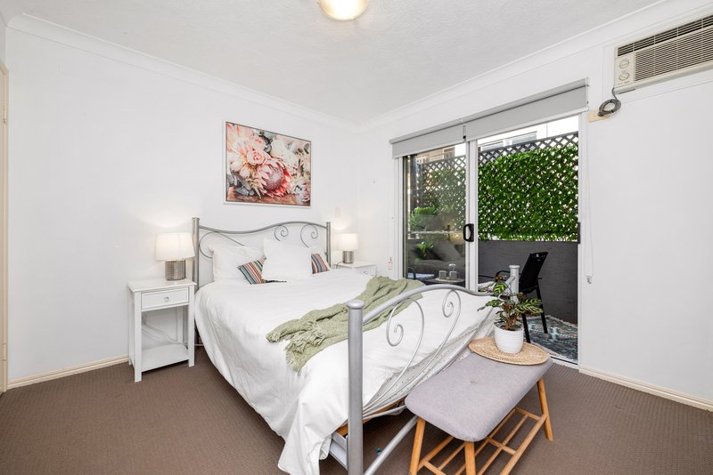 Photo - 5/79 Lawson Street, Morningside QLD 4170 - Image 12
