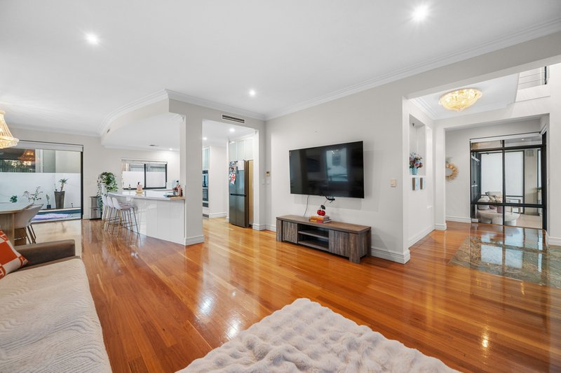 Photo - 57A Duncraig Road, Applecross WA 6153 - Image 3