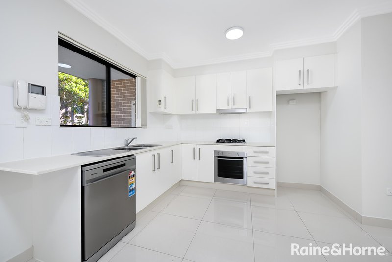 Photo - 5/8-10 Ewart Street, Marrickville NSW 2204 - Image 3