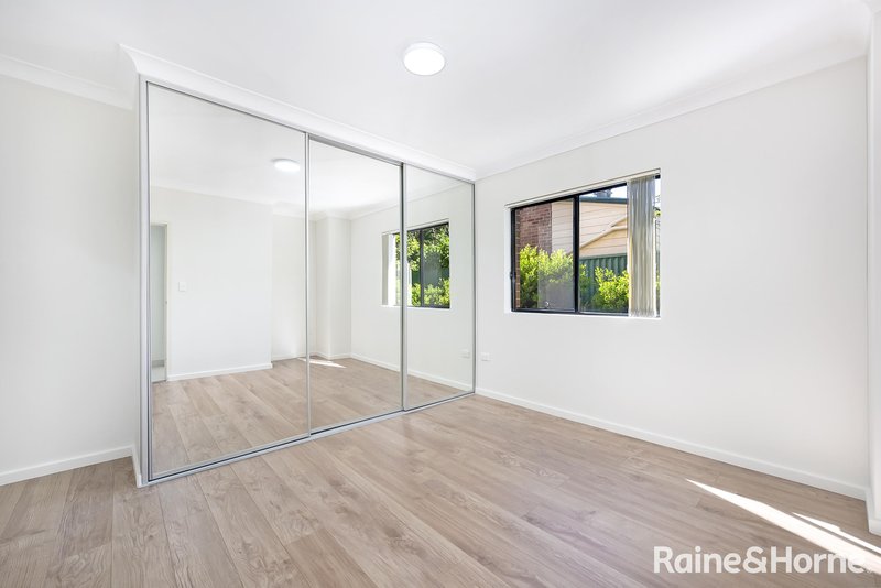 Photo - 5/8-10 Ewart Street, Marrickville NSW 2204 - Image 5