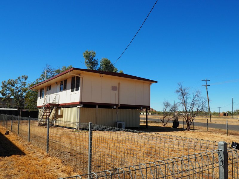 Photo - 58-64 Steele Street, Cloncurry QLD 4824 - Image 17