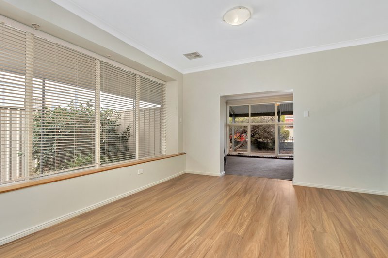 Photo - 58 Adelaide Road, Gawler South SA 5118 - Image 12