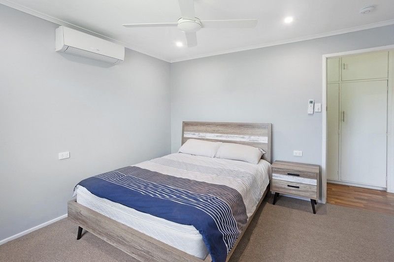 Photo - 58 Albert Street, The Range QLD 4700 - Image 5