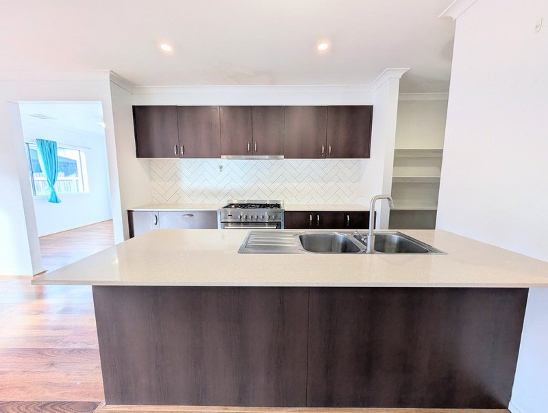Photo - 58 Albion Crescent, Mickleham VIC 3064 - Image 2
