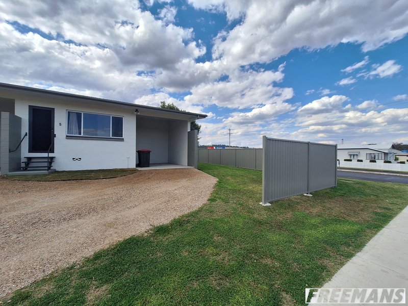 Photo - 5/8 Alfred Street, Nanango QLD 4615 - Image 1
