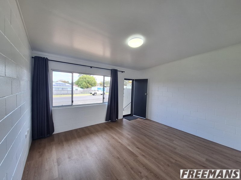 Photo - 5/8 Alfred Street, Nanango QLD 4615 - Image 2