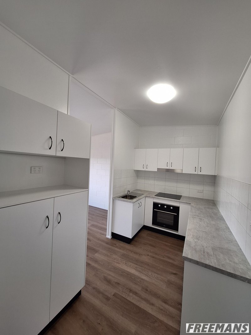 Photo - 5/8 Alfred Street, Nanango QLD 4615 - Image 3