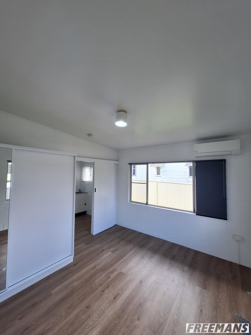 Photo - 5/8 Alfred Street, Nanango QLD 4615 - Image 5