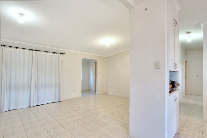 Photo - 58 Altandi Street, Sunnybank QLD 4109 - Image 11