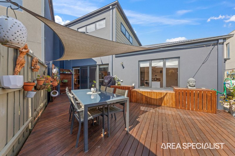 Photo - 58 Armidale Drive, Pakenham VIC 3810 - Image 8