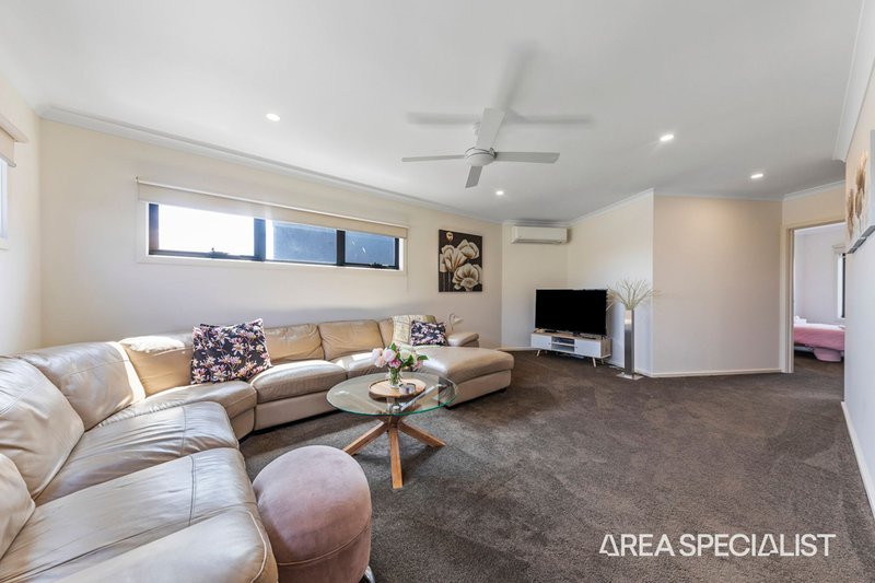 Photo - 58 Armidale Drive, Pakenham VIC 3810 - Image 17