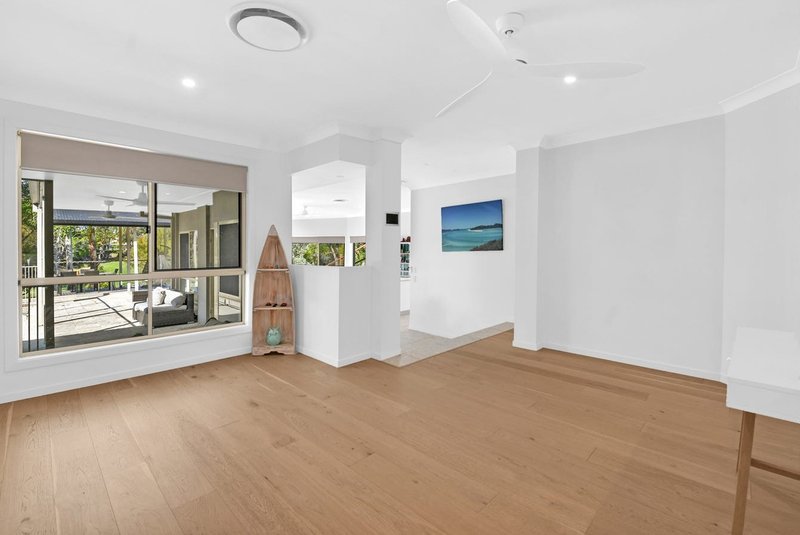 Photo - 58 Arnold Palmer Drive, Parkwood QLD 4214 - Image 6