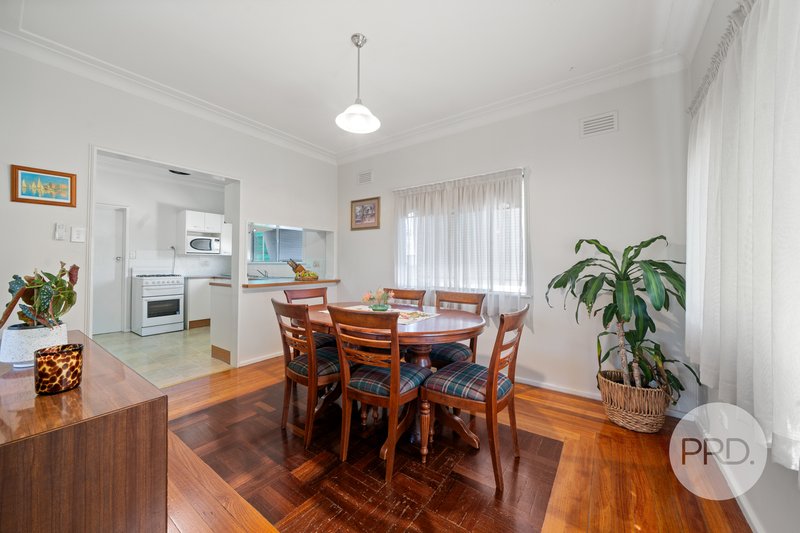 Photo - 58 Ashmont Avenue, Ashmont NSW 2650 - Image 5