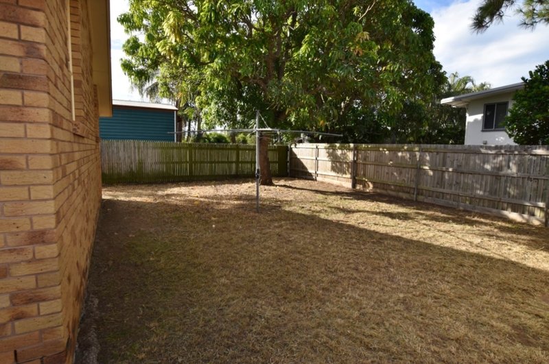 Photo - 58 Barney Street, Barney Point QLD 4680 - Image 9