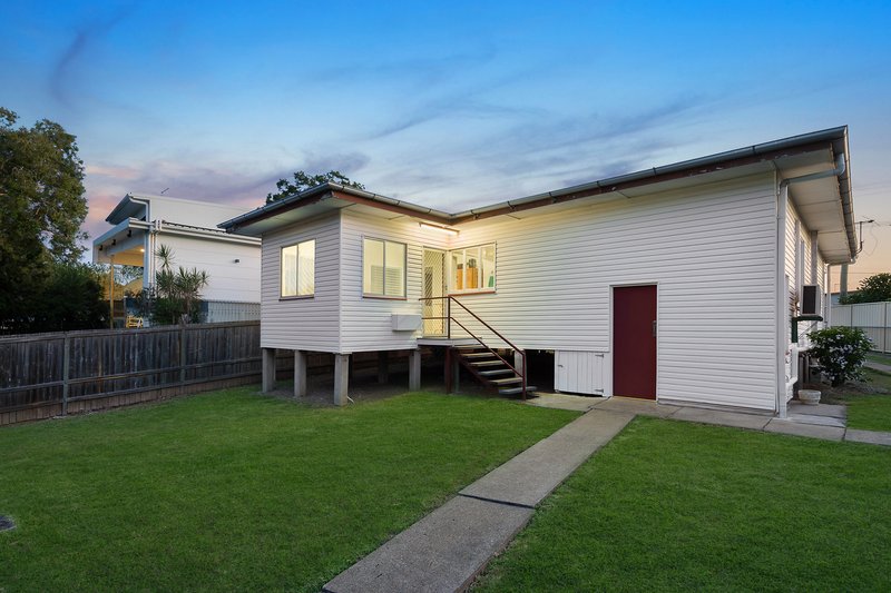 Photo - 58 Baronsfield Street, Graceville QLD 4075 - Image 7