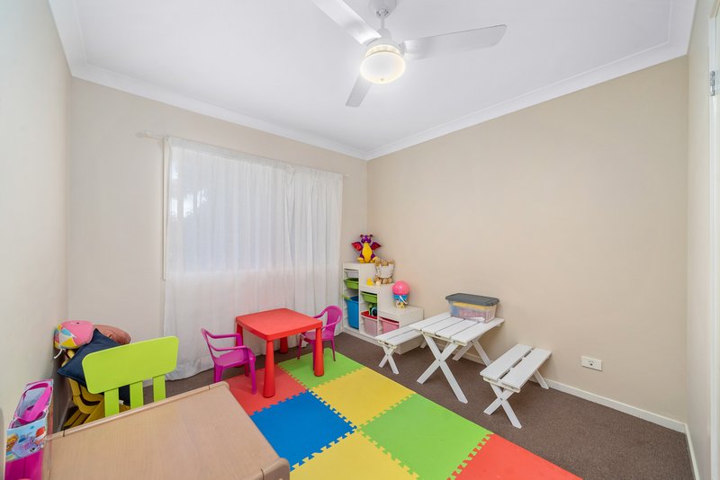 Photo - 58 Baybreeze Crescent, Murrumba Downs QLD 4503 - Image 7