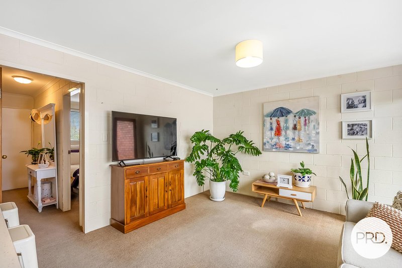 Photo - 5/8 Beltana Street, Lindisfarne TAS 7015 - Image 5