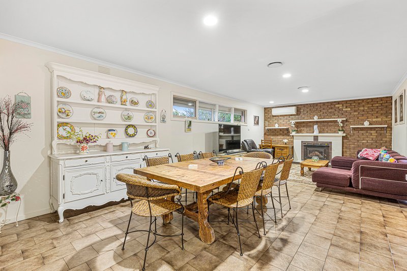 Photo - 58 Bertrand Avenue, Mulgrave VIC 3170 - Image 5