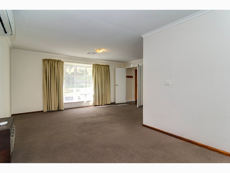 Photo - 58 Black Road, Flagstaff Hill SA 5159 - Image 5