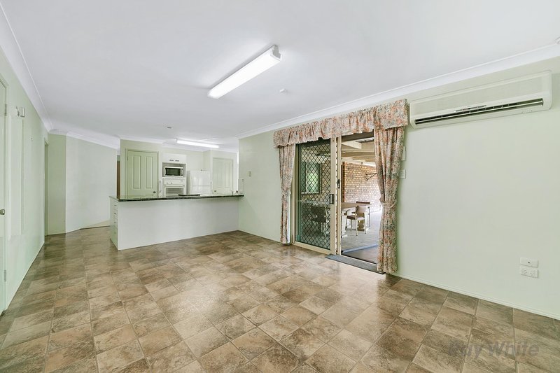 Photo - 58 Brampton Street, Eight Mile Plains QLD 4113 - Image 3