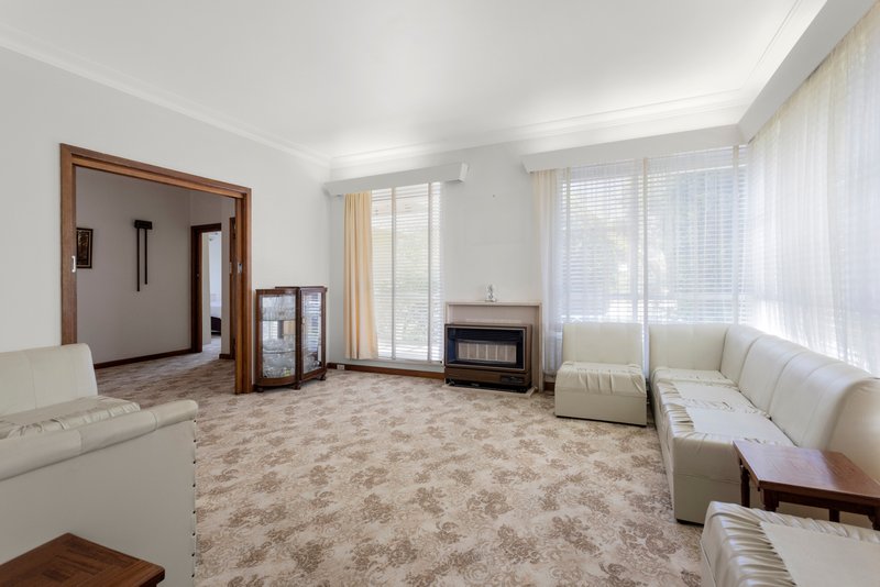 Photo - 58 Brett Street, Murrumbeena VIC 3163 - Image 5