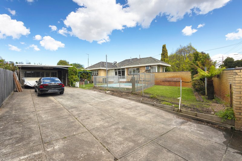 Photo - 58 Brett Street, Murrumbeena VIC 3163 - Image 9