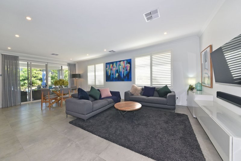 Photo - 58 Bunker Crescent, Yanchep WA 6035 - Image 10