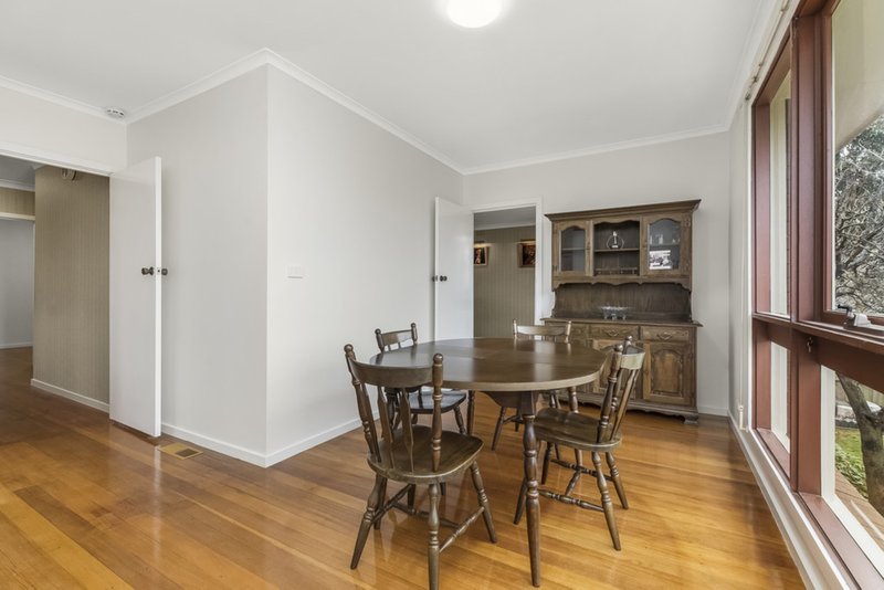 Photo - 58 Cambridge Drive, Glen Waverley VIC 3150 - Image 8