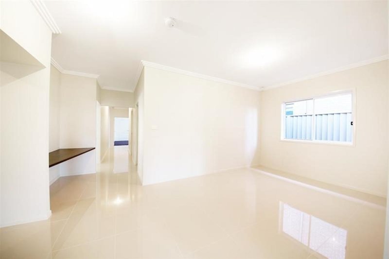 Photo - 58 Cameron Circuit, Harrington Park NSW 2567 - Image 2