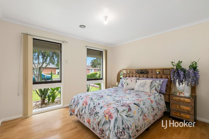 Photo - 58 Canonbury Circle, Seabrook VIC 3028 - Image 7