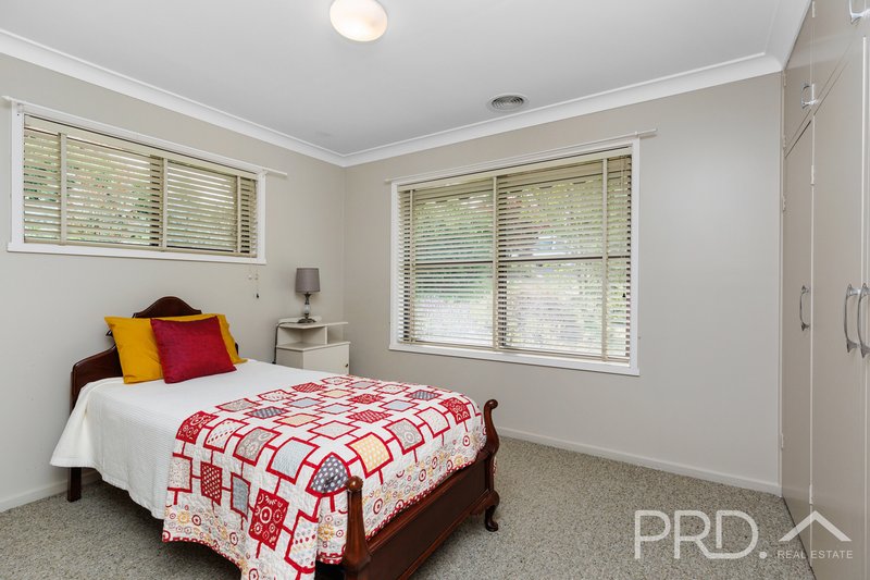 Photo - 58 Carey Street, Tumut NSW 2720 - Image 12