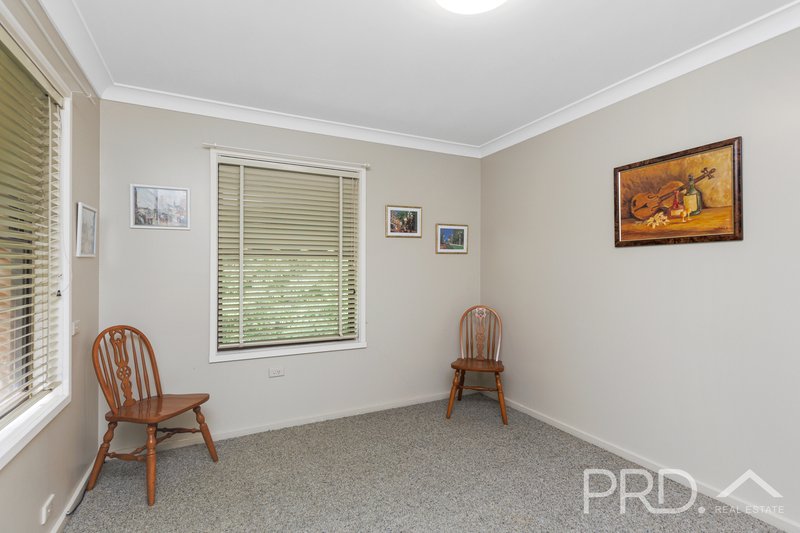 Photo - 58 Carey Street, Tumut NSW 2720 - Image 14