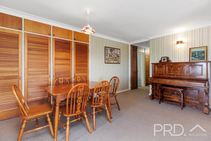 Photo - 58 Carey Street, Tumut NSW 2720 - Image 16