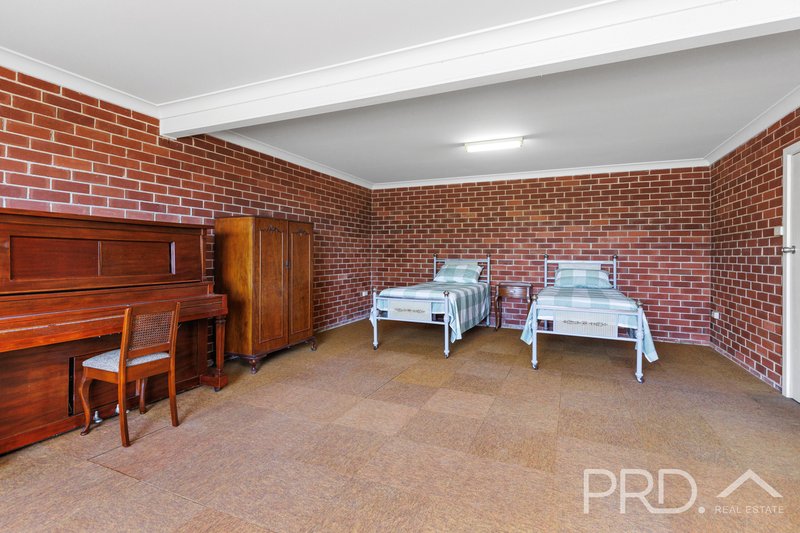 Photo - 58 Carey Street, Tumut NSW 2720 - Image 20