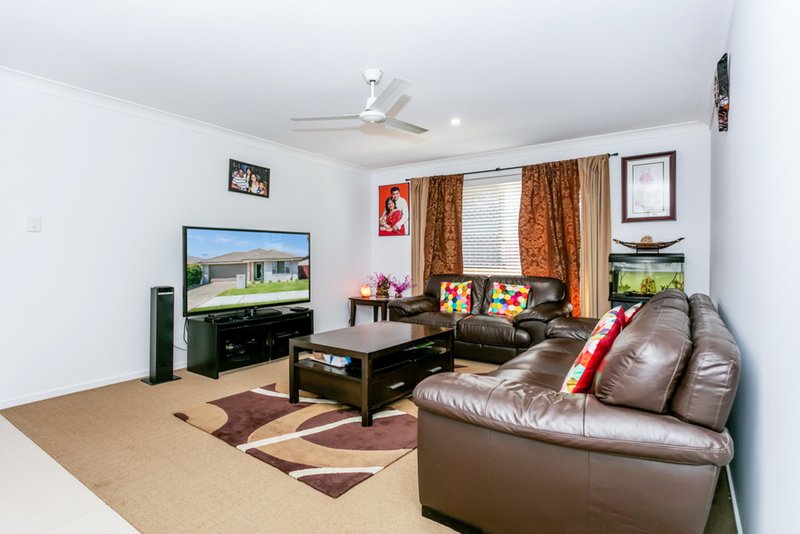 Photo - 58 Carnarvon Avenue, Springfield Lakes QLD 4300 - Image 12