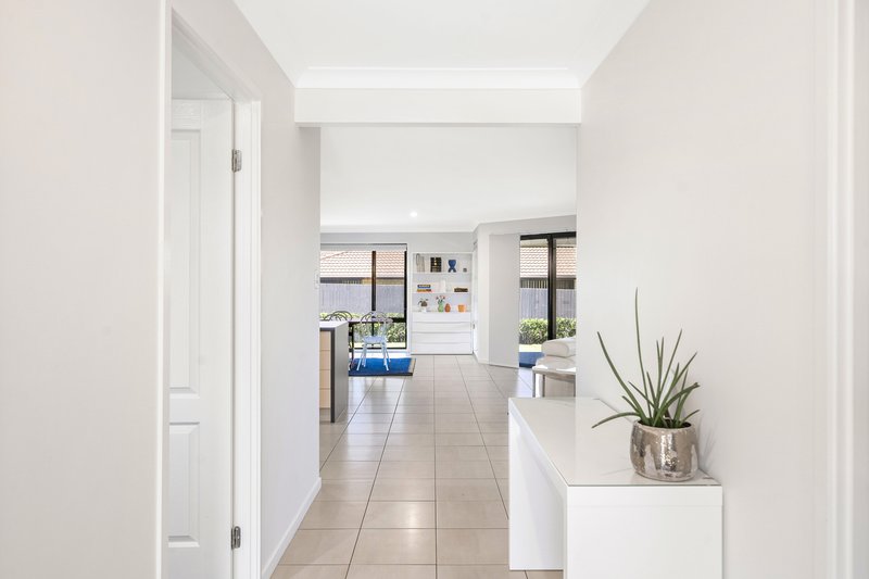 Photo - 58 Coach Road West , Morayfield QLD 4506 - Image 5