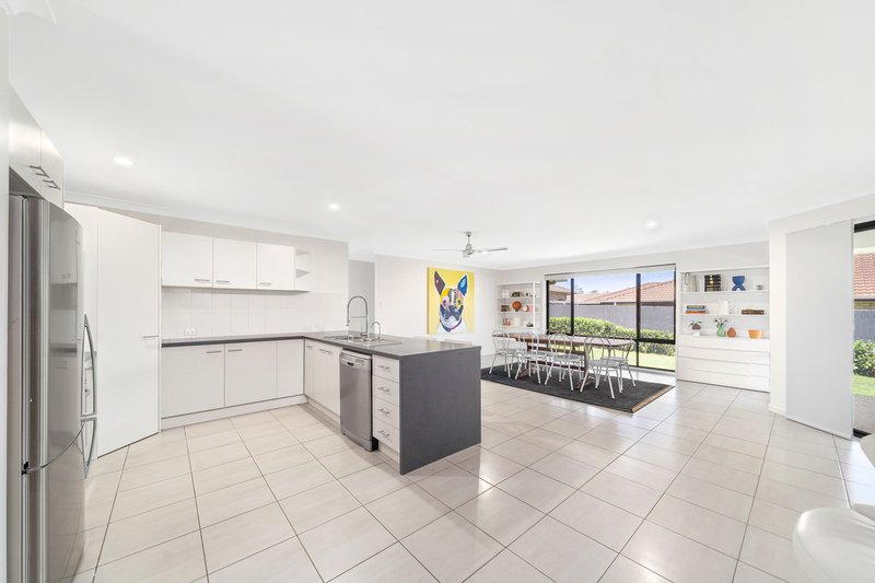 Photo - 58 Coach Road West , Morayfield QLD 4506 - Image 8