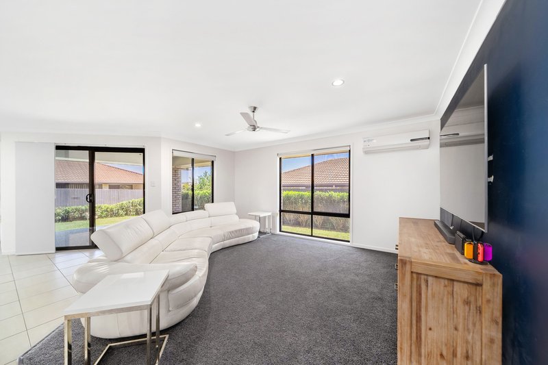 Photo - 58 Coach Road West , Morayfield QLD 4506 - Image 9