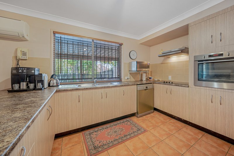 Photo - 58 Coleman Cres , Springwood QLD 4127 - Image 4