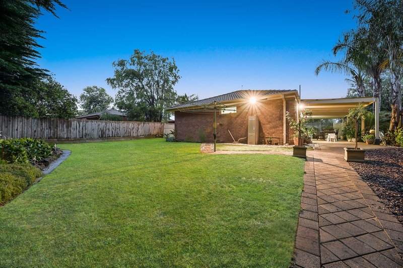 Photo - 58 Collins Crescent, Berwick VIC 3806 - Image 12