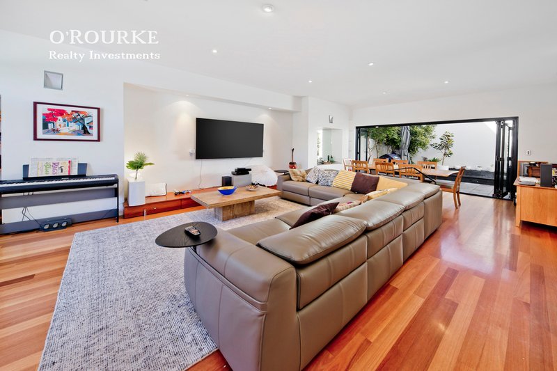 Photo - 58 Coral Tree Avenue, Subiaco WA 6008 - Image 3