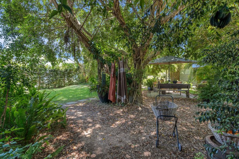 Photo - 58 Coronation Avenue, Beachmere QLD 4510 - Image 20