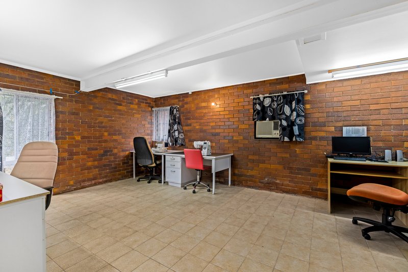 Photo - 58 Corrofin Street, Ferny Grove QLD 4055 - Image 11