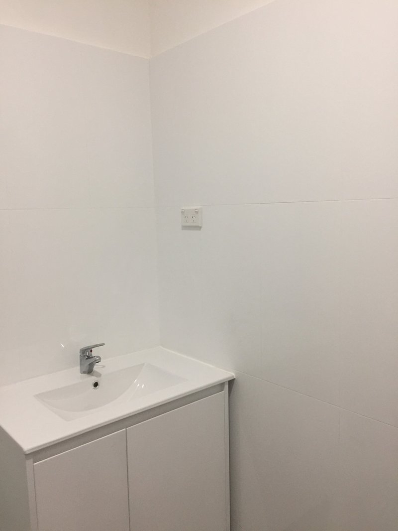 Photo - 58 Curtin Street, Cabramatta NSW 2166 - Image 3