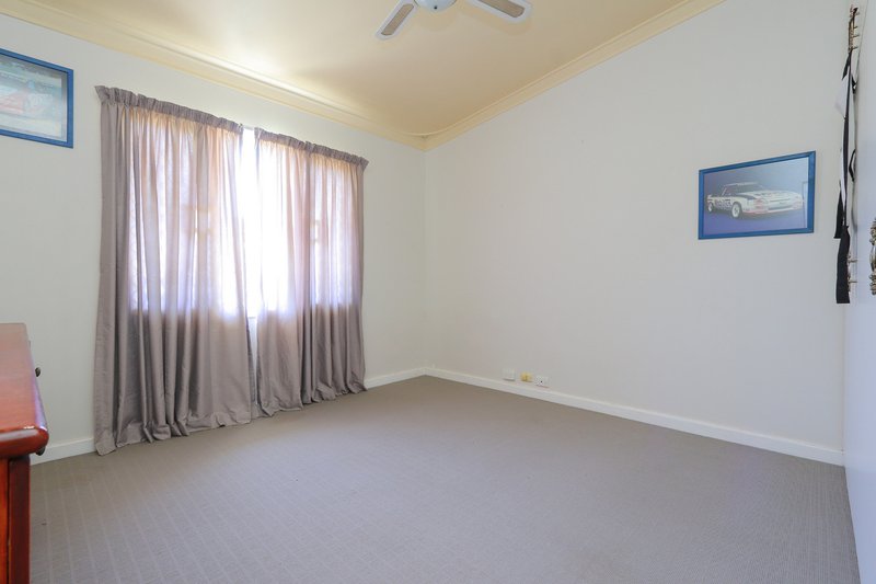 Photo - 58 Cygnus Street, Rockingham WA 6168 - Image 6