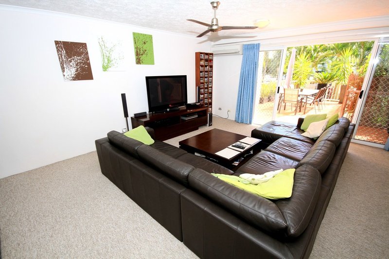 Photo - 5/8 Dalpura Street, Chevron Island QLD 4217 - Image 4