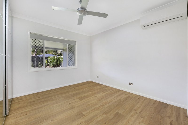 Photo - 58 Deakin Avenue, Southport QLD 4215 - Image 5