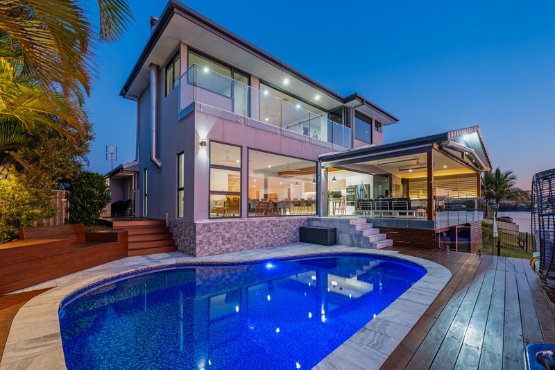 Photo - 58 Dipper Drive, Burleigh Waters QLD 4220 - Image 3